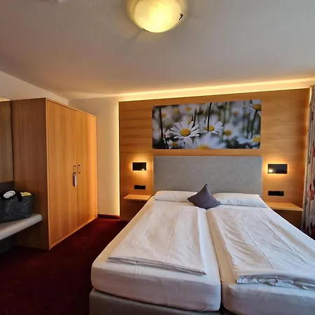Mosers Blume Hotel 3*