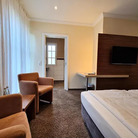 Hotel Mosers Blume 3*